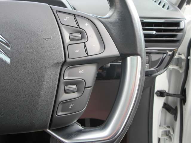 CITROEN C4 PICASSO 2018 Image 31