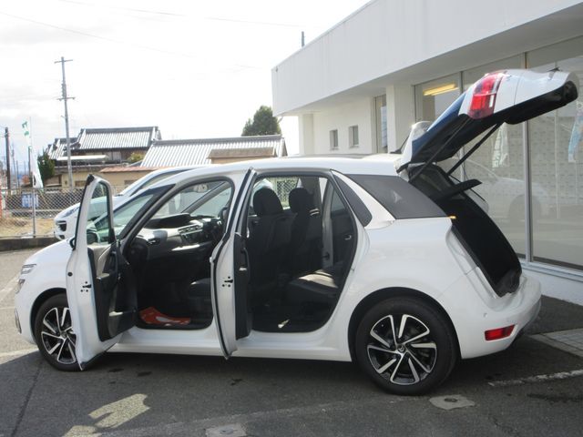 CITROEN C4 PICASSO 2018 Image 31