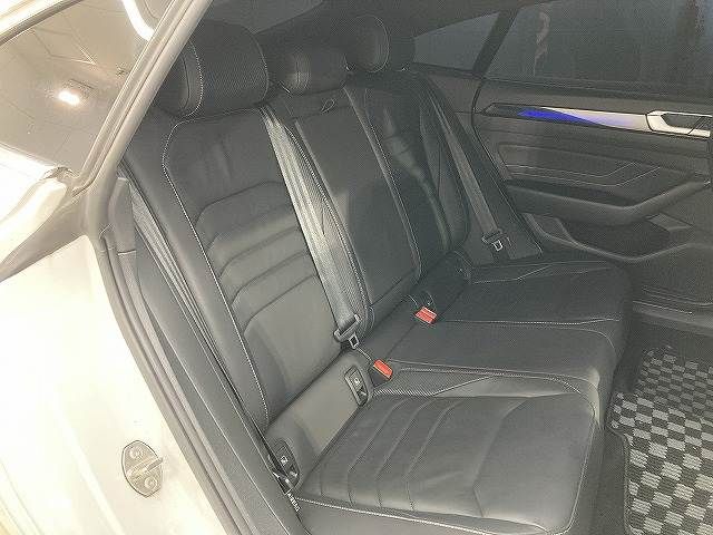 VOLKSWAGEN ARTEON 2021 Image 31