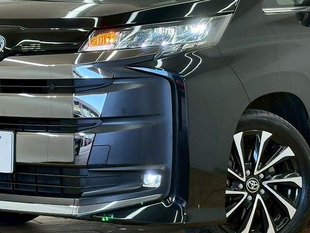 TOYOTA NOAH HYBRID 2024 Image 31