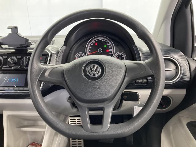 VOLKSWAGEN UP! 2019 Image 31
