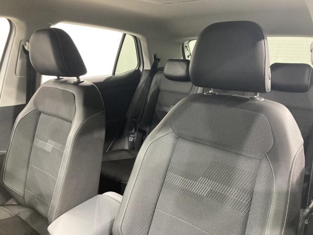 VOLKSWAGEN T-CROSS 2020 Image 31