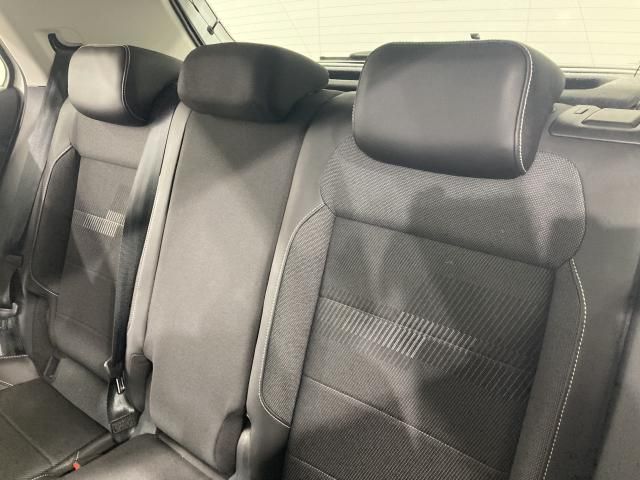 VOLKSWAGEN T-CROSS 2020 Image 31