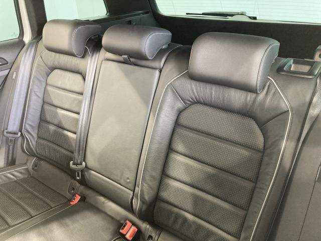 VOLKSWAGEN GOLF R VA 2018 Image 31