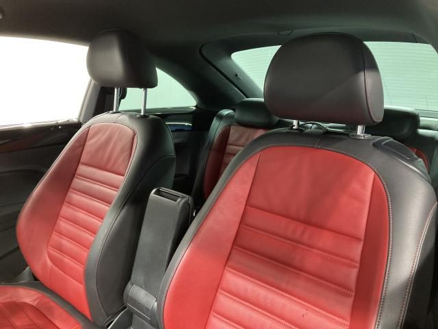 VOLKSWAGEN THE BEETL 2019 Image 31