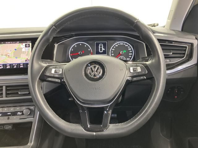 VOLKSWAGEN POLO 2018 Image 31