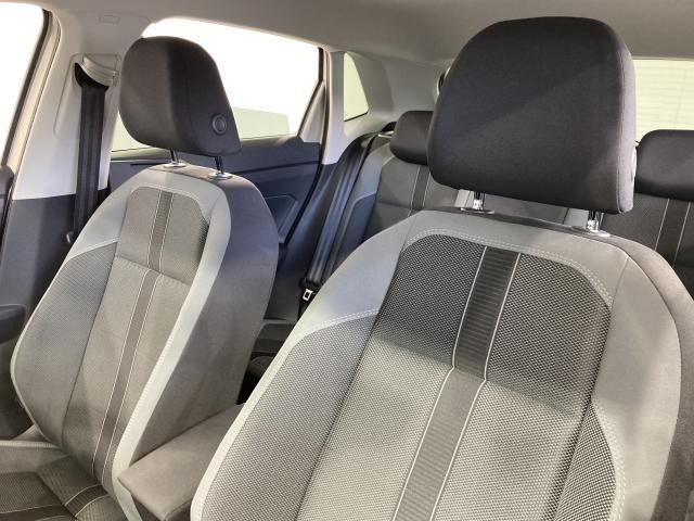 VOLKSWAGEN POLO 2018 Image 31