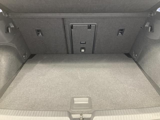 VOLKSWAGEN GOLF 2024 Image 31