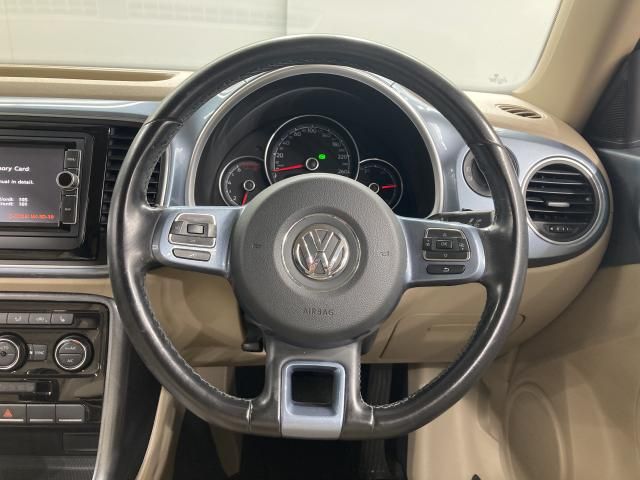 VOLKSWAGEN THE BEETL 2019 Image 31