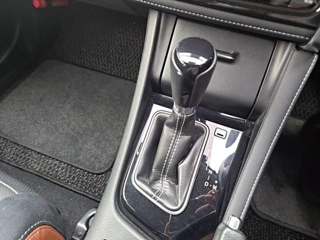 TOYOTA AURIS 2015 Image 31