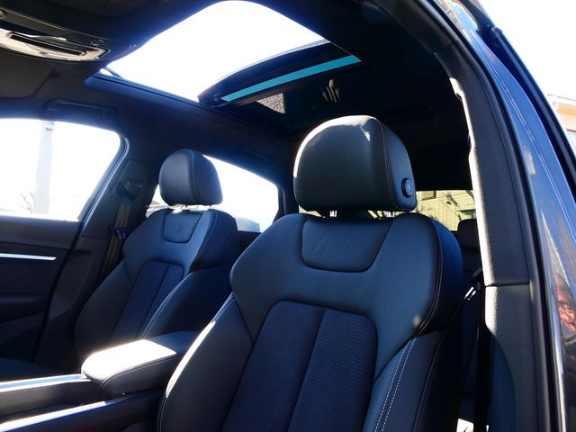 AUDI E-TRON SPORTBAC 2023 Image 31
