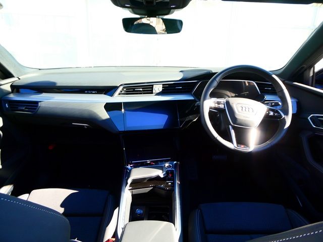 AUDI E-TRON SPORTBAC 2023 Image 31