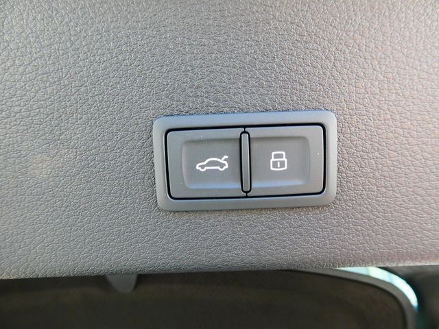 AUDI E-TRON SPORTBAC 2023 Image 31