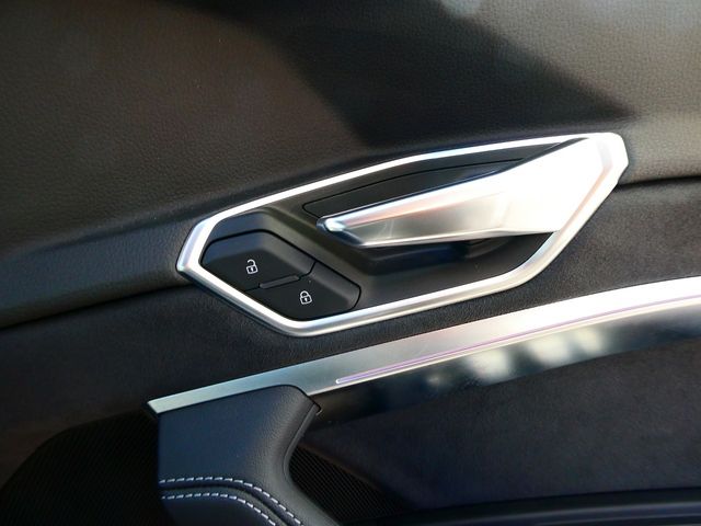 AUDI E-TRON SPORTBAC 2023 Image 31
