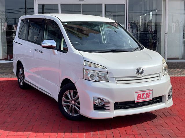 TOYOTA VOXY 2012 Image 31