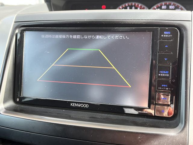 TOYOTA VOXY 2012 Image 31