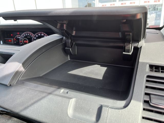 TOYOTA VOXY 2012 Image 31