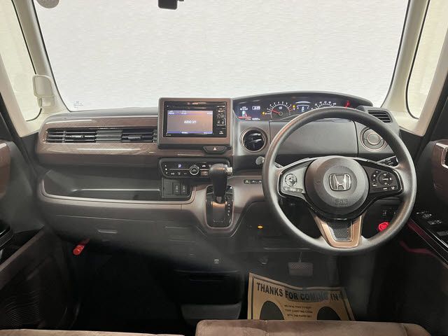 HONDA N BOX 2019 Image 31