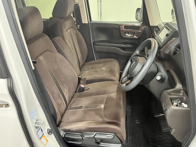 HONDA N BOX 2019 Image 31