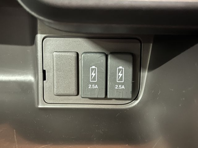 HONDA N BOX 2019 Image 31