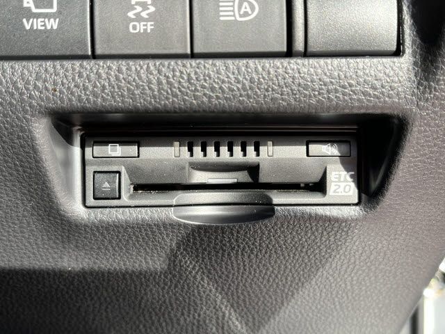 TOYOTA HARRIER 2WD 2021 Image 31