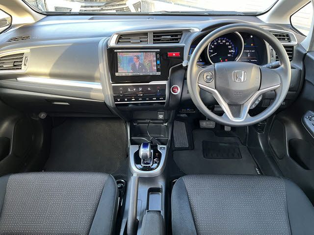 HONDA FIT HYBRID 2017 Image 31
