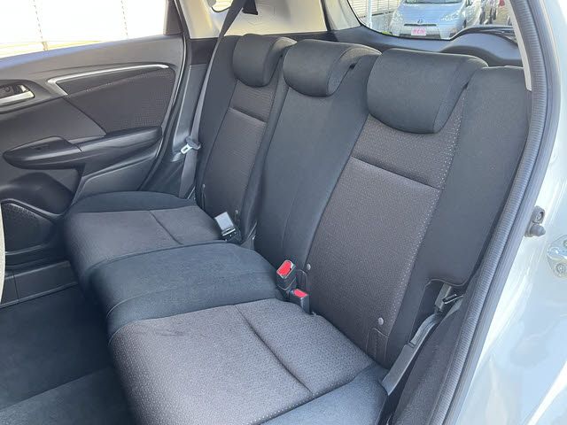 HONDA FIT HYBRID 2017 Image 31