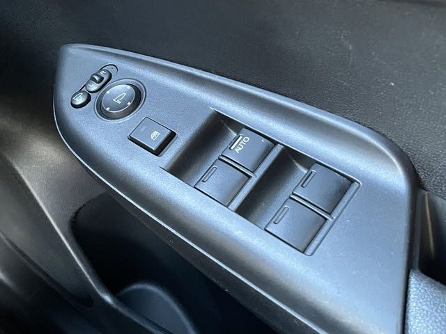 HONDA FIT HYBRID 2017 Image 31