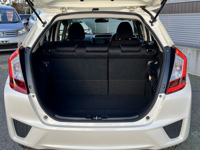 HONDA FIT HYBRID 2017 Image 31