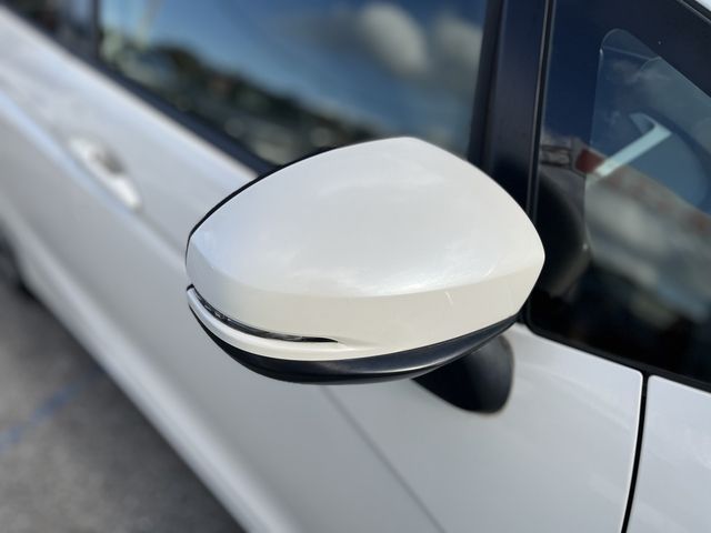 HONDA FIT HYBRID 2017 Image 31