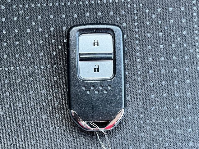 HONDA FIT HYBRID 2017 Image 31