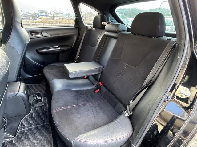 SUBARU IMPREZA 5DOOR 2011 Image 31