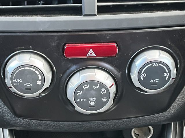 SUBARU IMPREZA 5DOOR 2011 Image 31