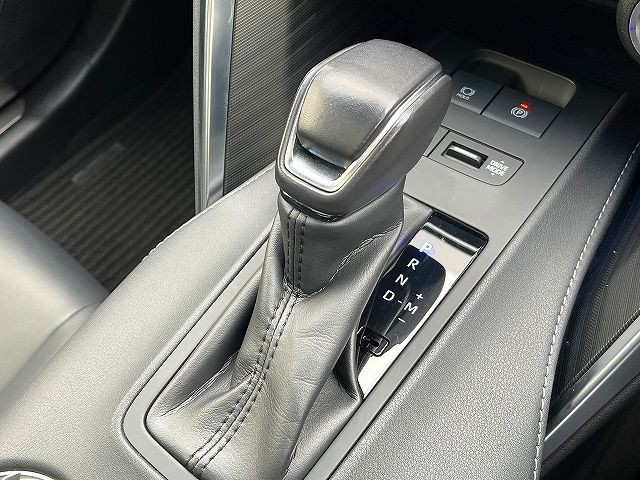 TOYOTA HARRIER 2WD 2020 Image 31