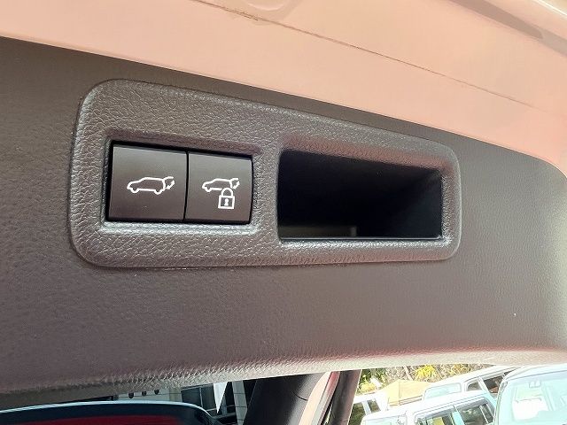 TOYOTA HARRIER 2WD 2020 Image 31