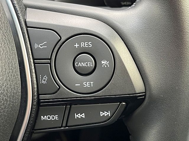 TOYOTA HARRIER 2WD 2020 Image 31