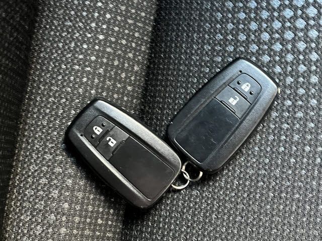 TOYOTA PRIUS 2021 Image 31