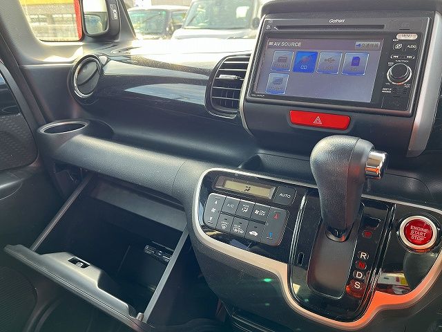 HONDA N BOX 4WD 2013 Image 31