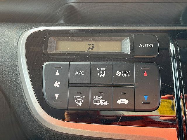 HONDA N BOX 4WD 2013 Image 31