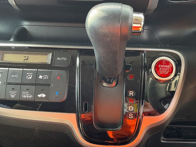 HONDA N BOX 4WD 2013 Image 31