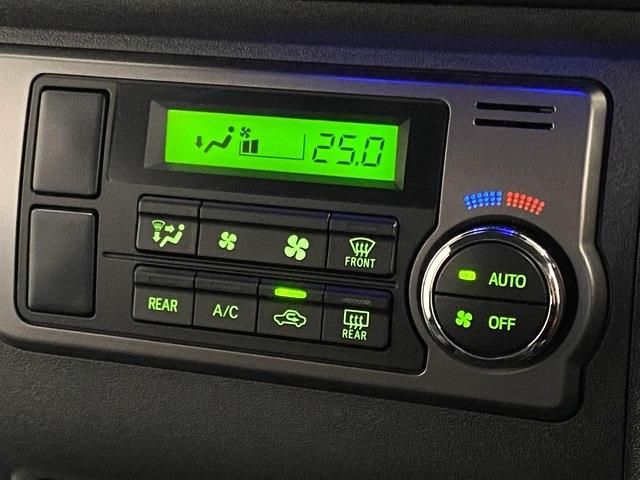 TOYOTA HIACE VAN 2WD 2024 Image 31