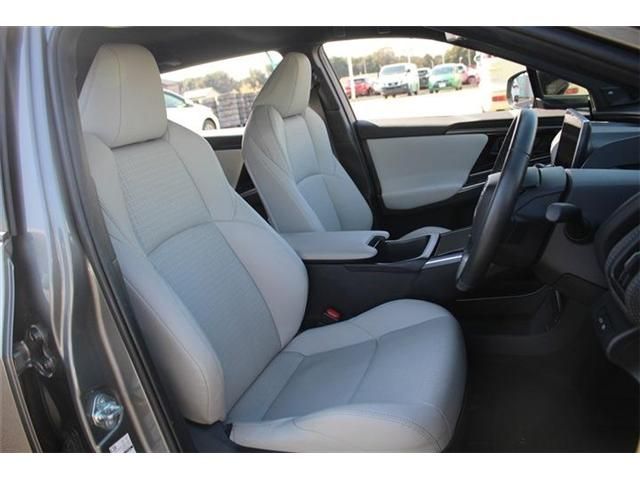 TOYOTA BZ4X 2022 Image 31