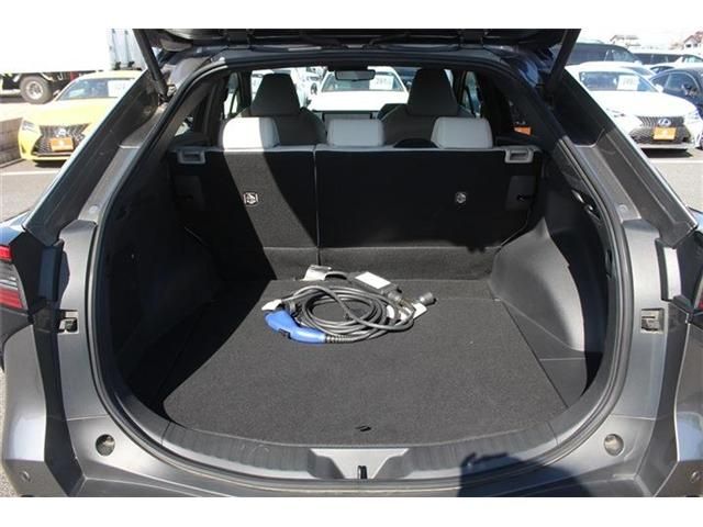 TOYOTA BZ4X 2022 Image 31