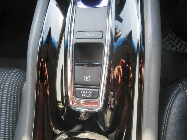 HONDA VEZEL HYBRID 2015 Image 31