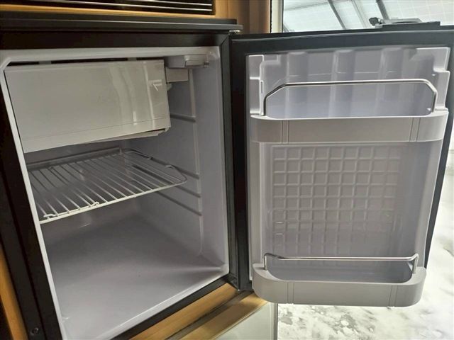 MAZDA BONGO TRUCK 4WD 2018 Image 31