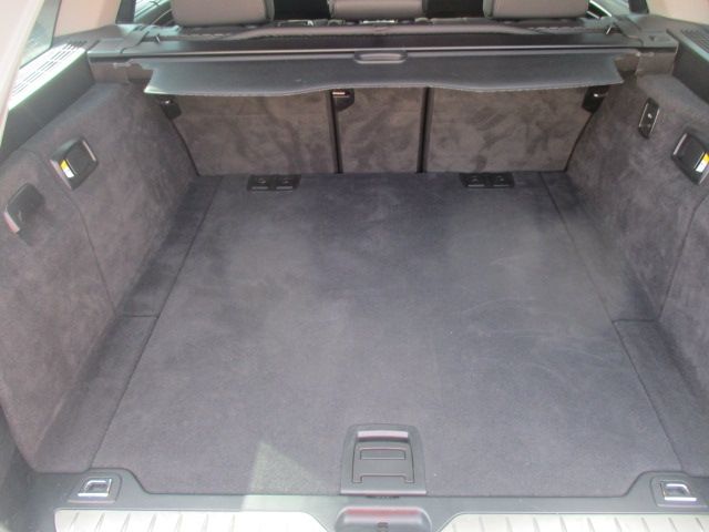 BMW 5SERIES TOURING 2014 Image 31