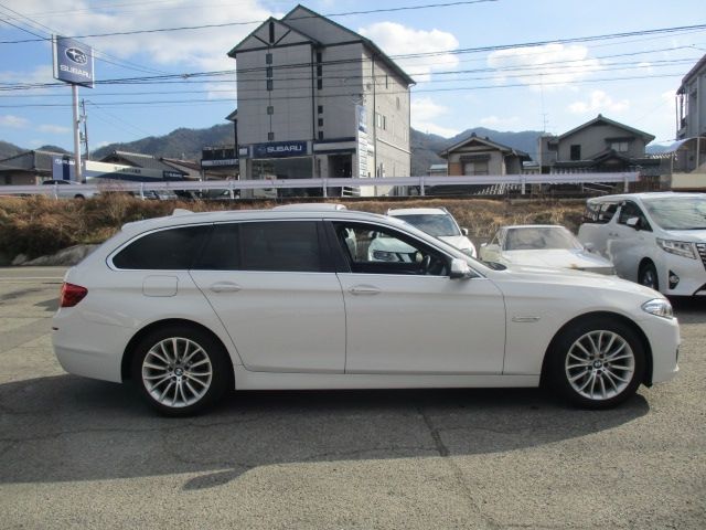 BMW 5SERIES TOURING 2014 Image 31