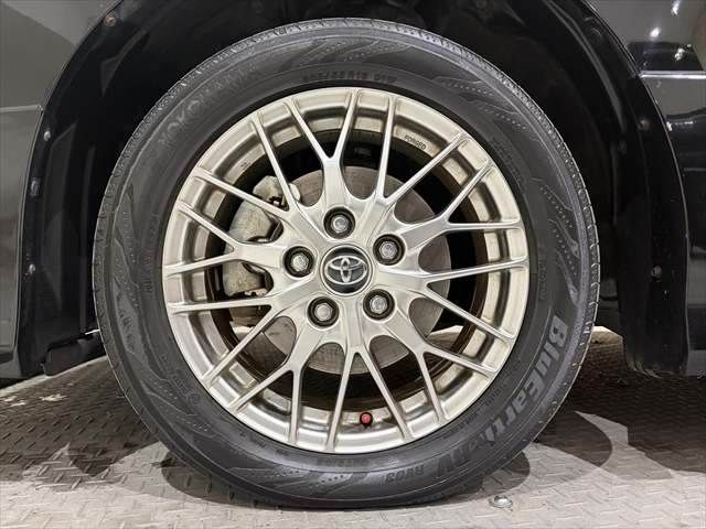 TOYOTA VOXY HYBRID 2017 Image 31