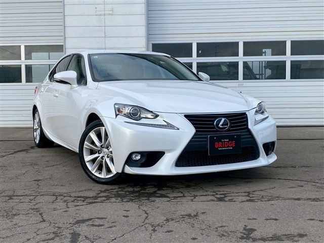 TOYOTA LEXUS IS250 4WD 2016 Image 31