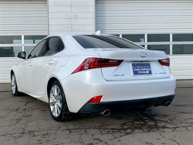 TOYOTA LEXUS IS250 4WD 2016 Image 31